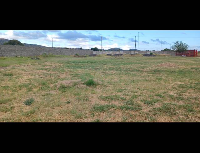 1,939M² WAREHOUSE FOR SALE IN TLHABANE
